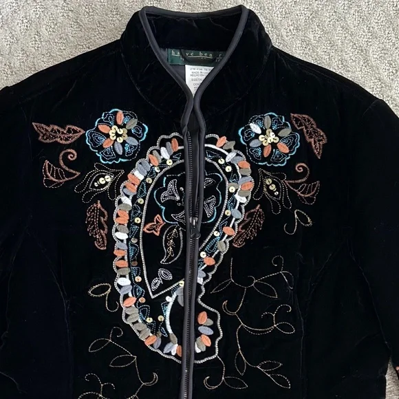 Harve Benard Black Velvet Embroidered Zip Front Jacket Size 8 - Picture 2 of 13
